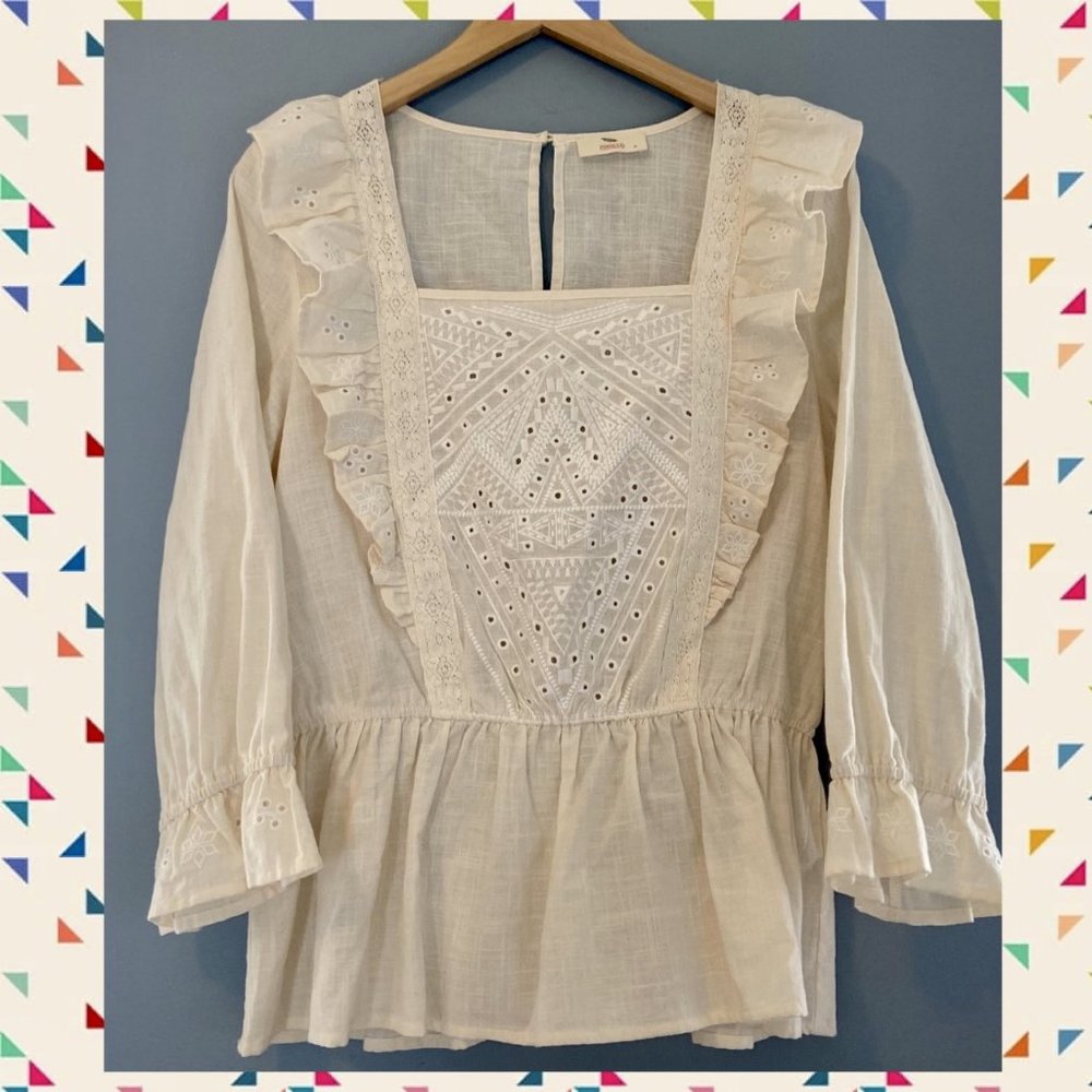 Hummingbird Eyelet Embroidered Ruffle Cotton Peplum Top  Size Medium